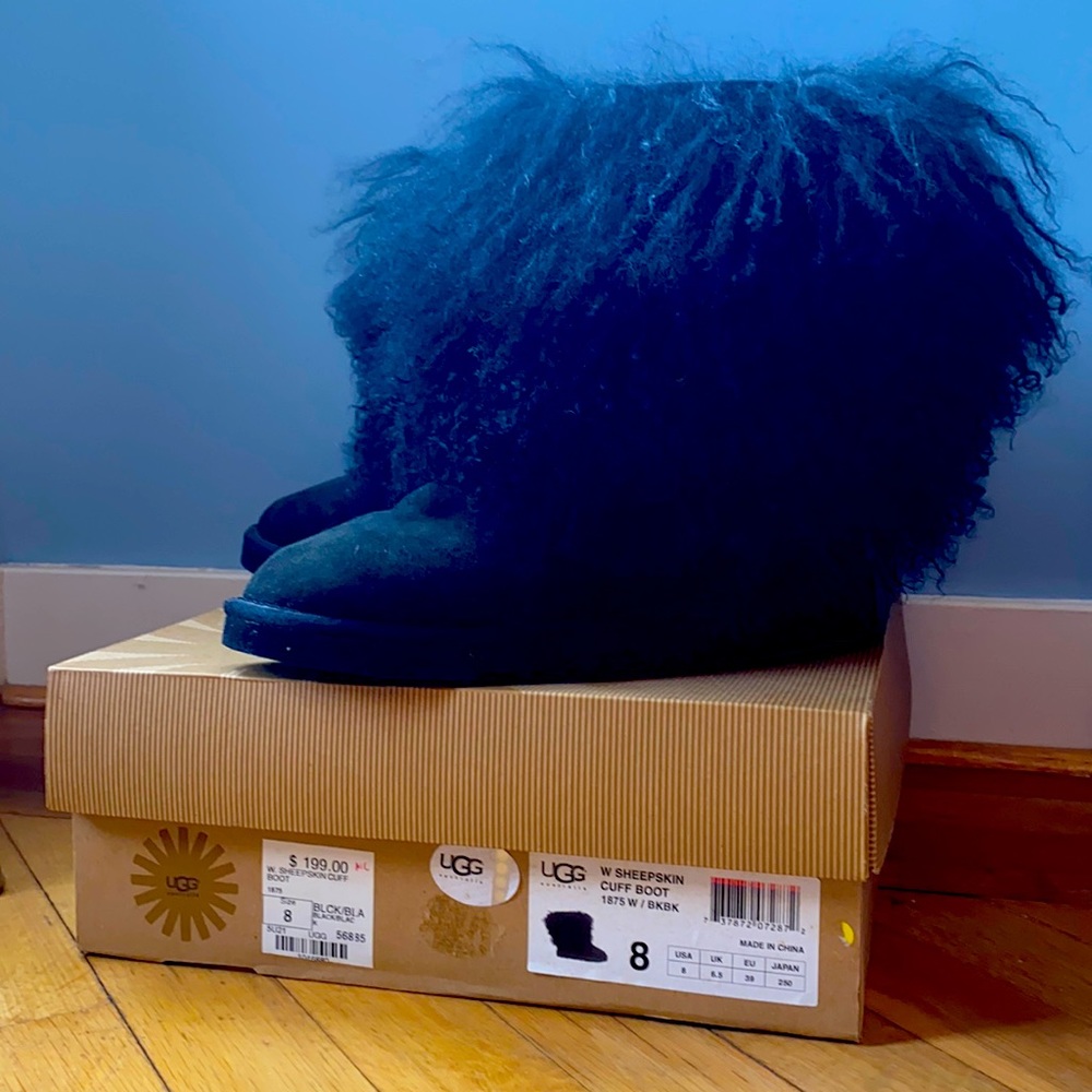 UGG Women’s Sheepskin Cuff Fuzzy Boots